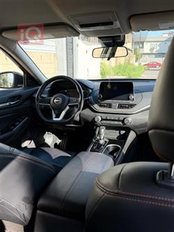 نيسان ألتيما